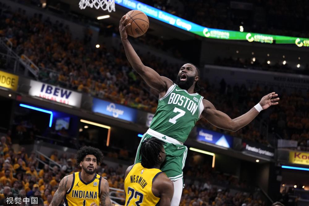 为球迷们带 为球迷们带